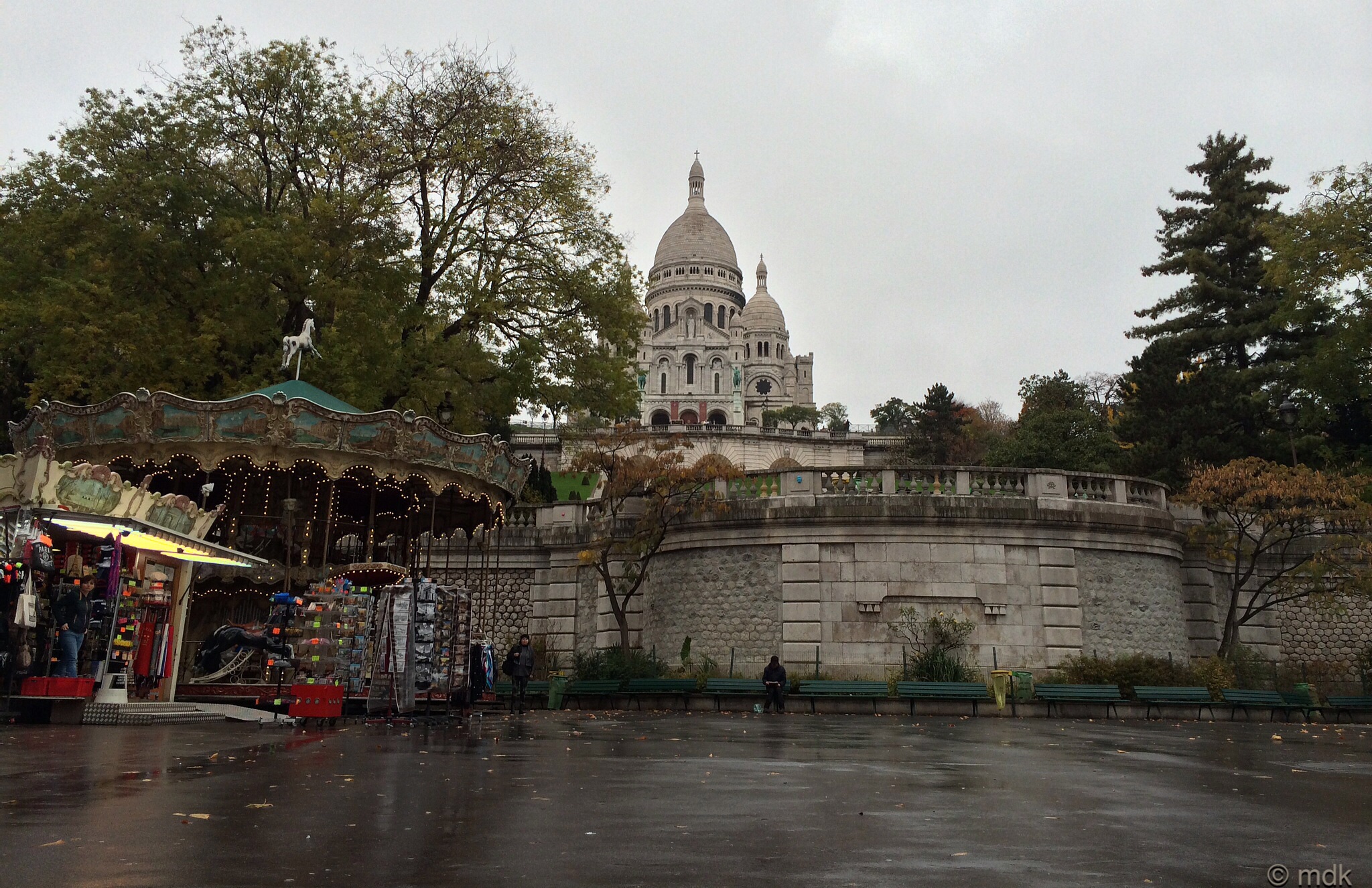 Square Louise Michel