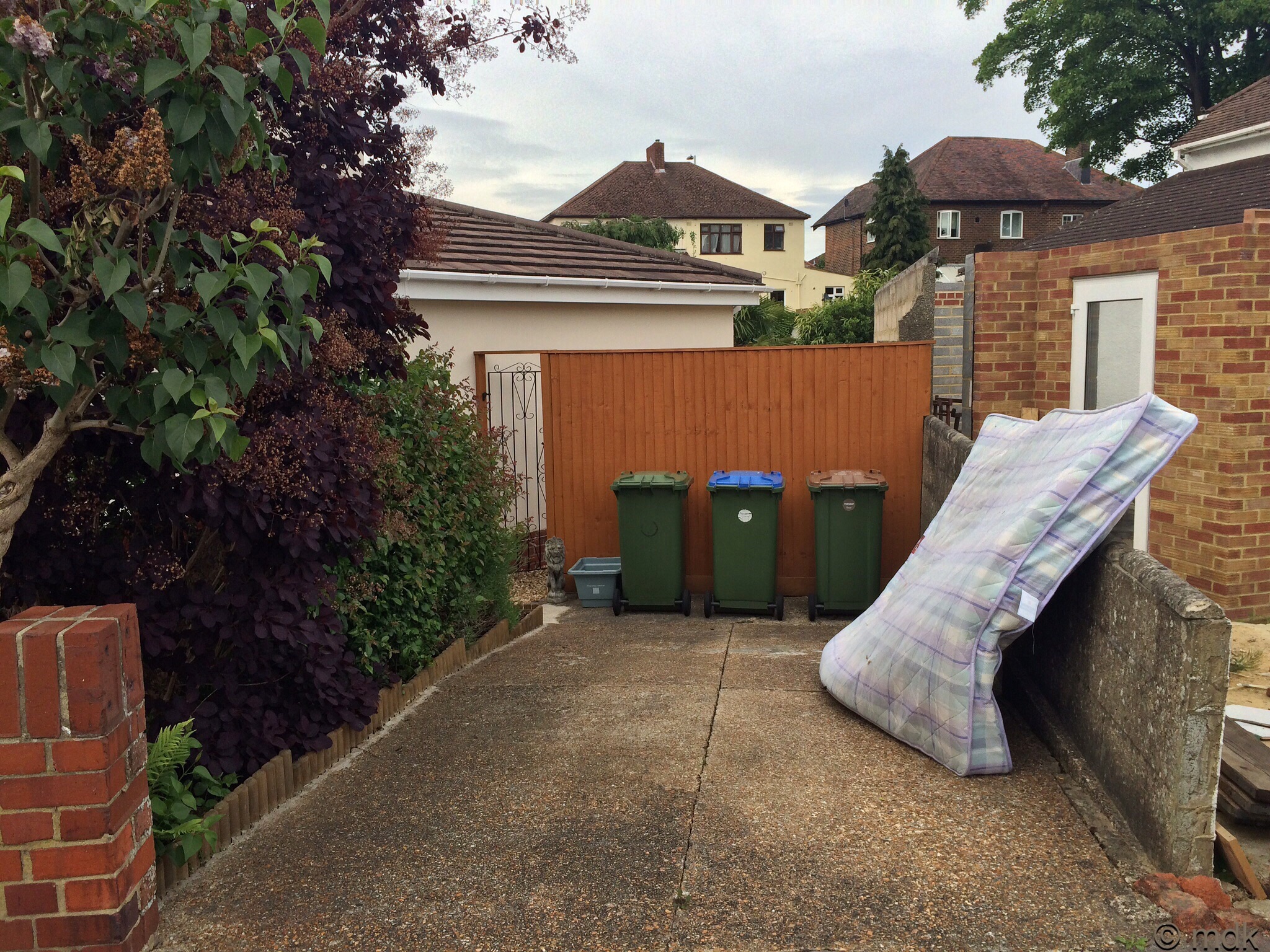 Spot the mattress!